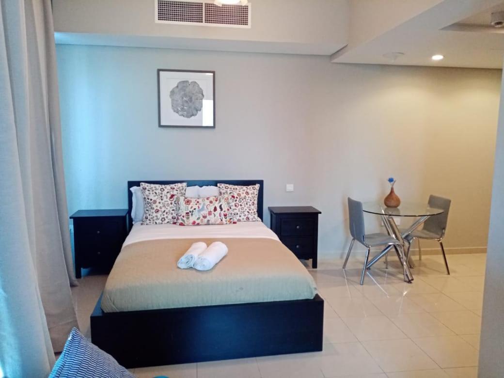 Studio - Bay Central Tower Apartment Dubai Luaran gambar